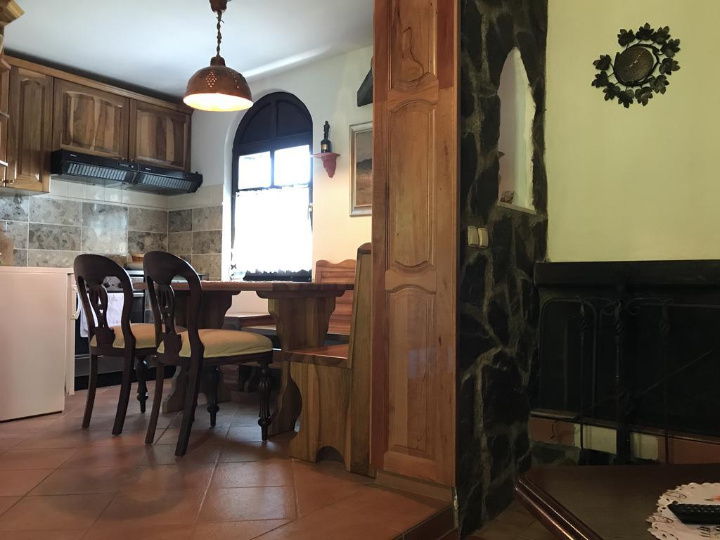 Wine & Nature & Tour Zgornji Leskovec Buitenkant foto