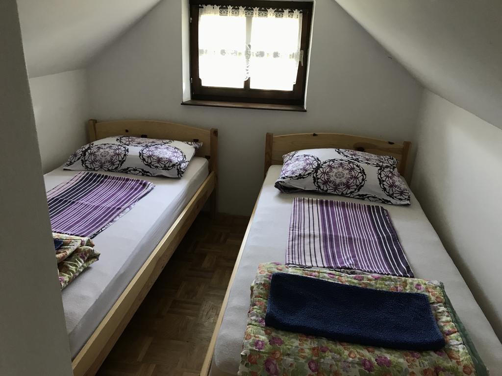Wine & Nature & Tour Zgornji Leskovec Buitenkant foto